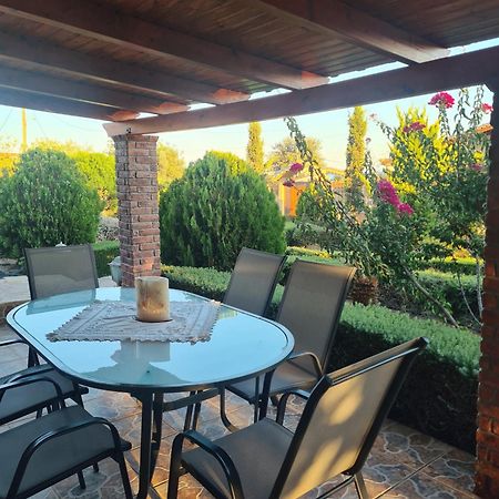 Guesthouse Petrothalassa Porto Heli Luaran gambar